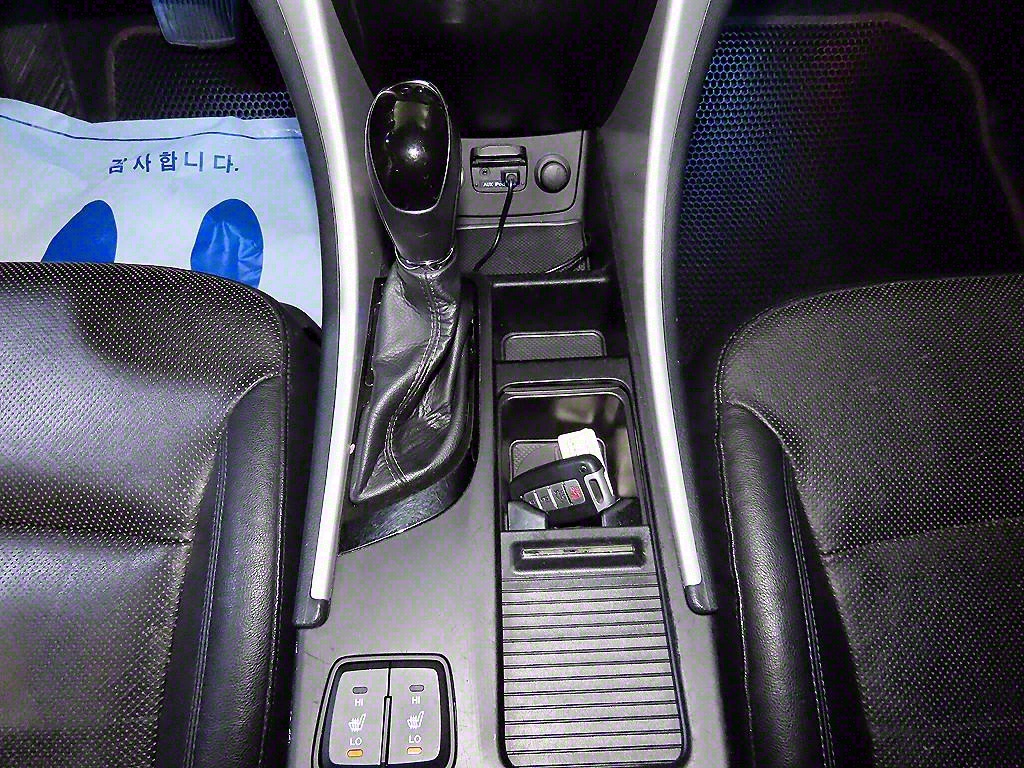 HYUNDAI Sonata - Vista 11