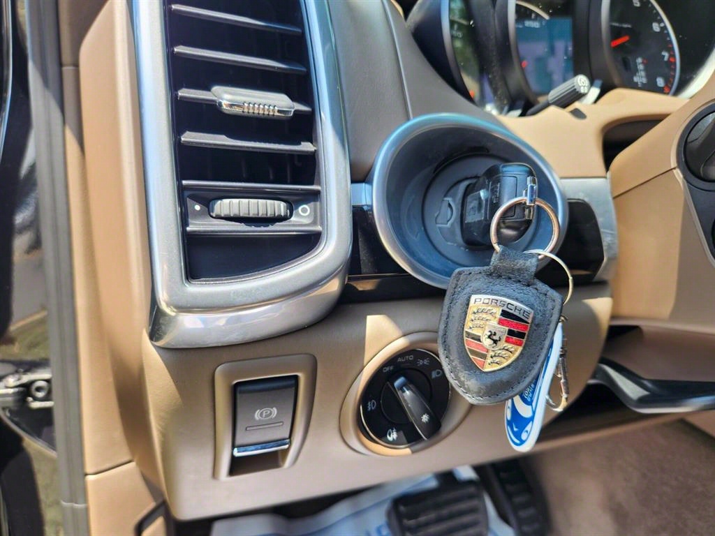 Porsche Cayenne 2013 Negro - Importación desde Corea - HF Imports Iquique - Foto 14