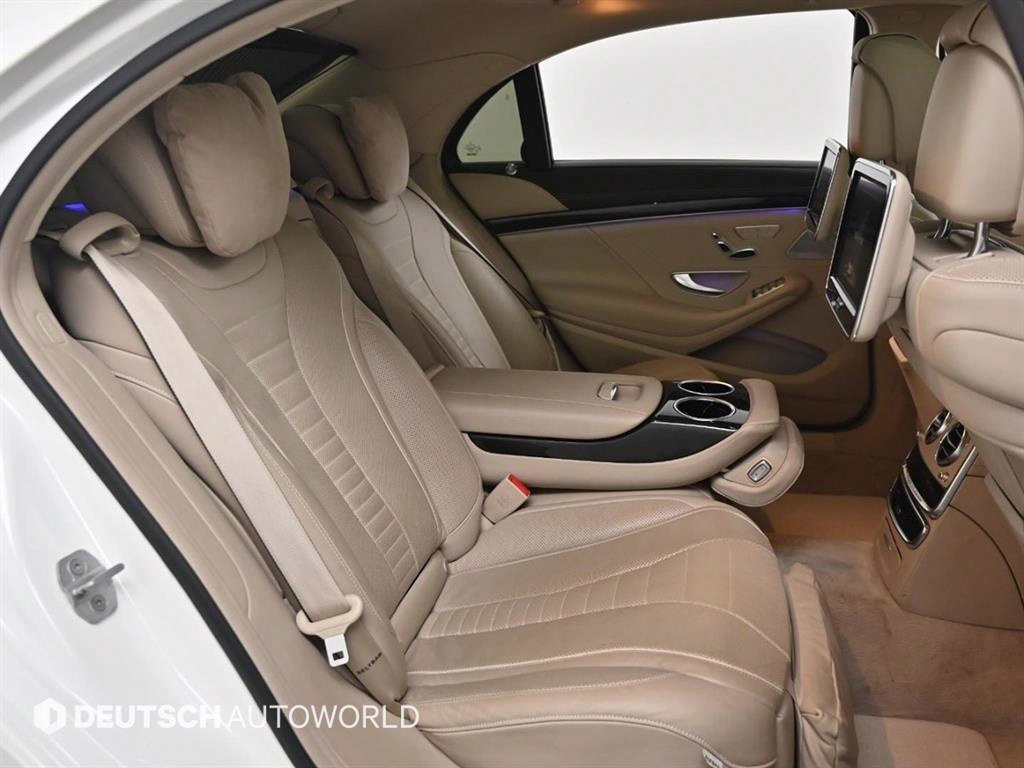 Mercedes Benz S Class - Vista 12