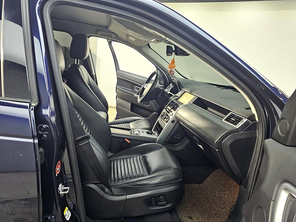 Land Rover Discovery Sports - Vista 11