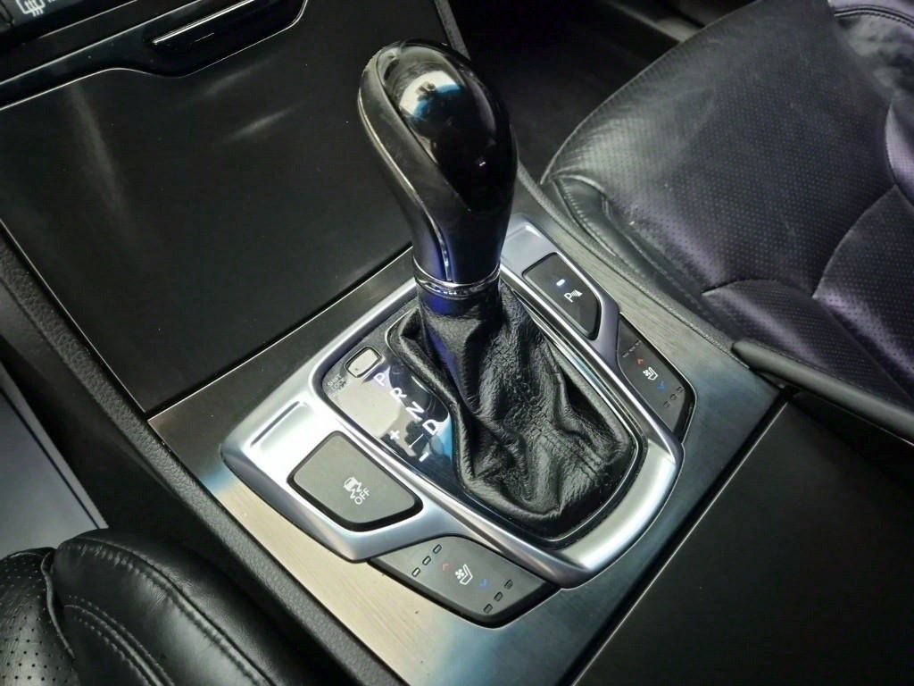 HYUNDAI Grandeur - Vista 11