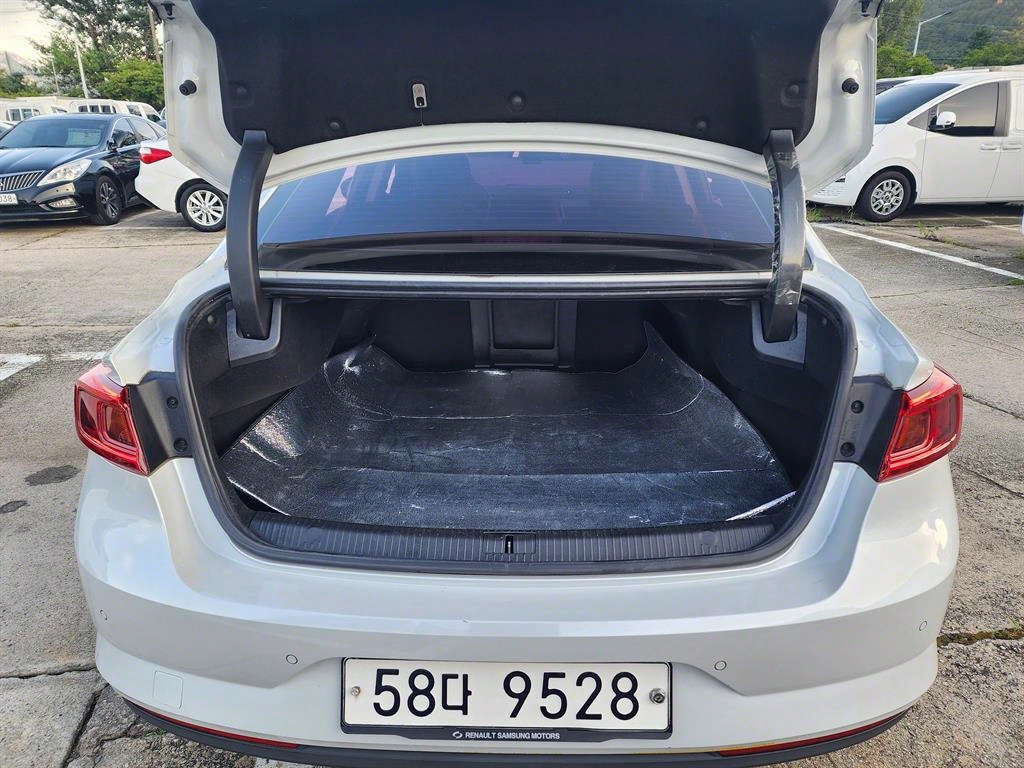 SAMSUNG SM6 - Vista 12