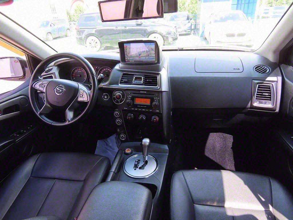 Ssangyong Korando - Vista 5