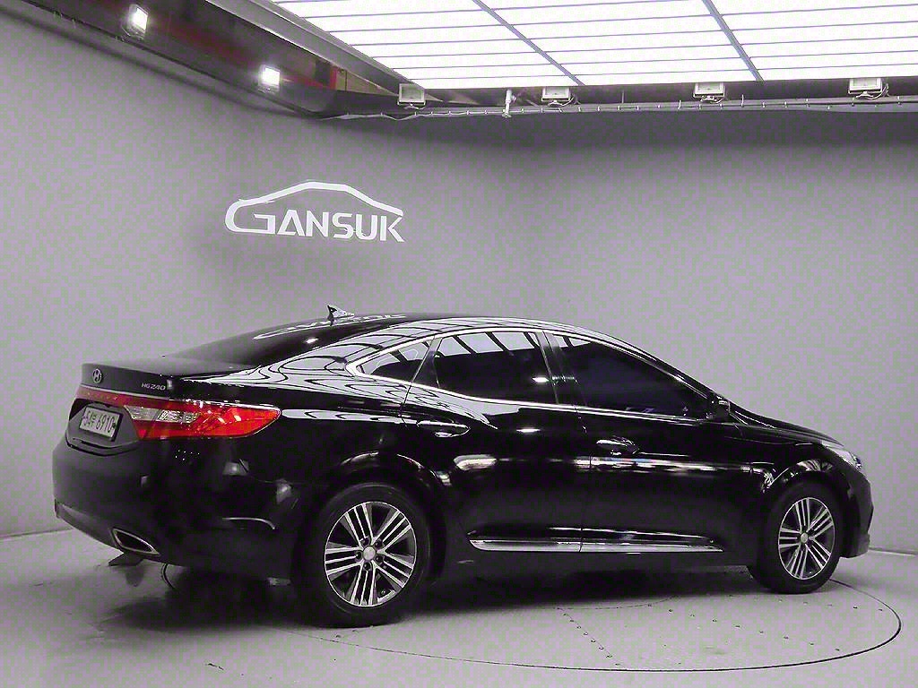 HYUNDAI Grandeur - Vista 7