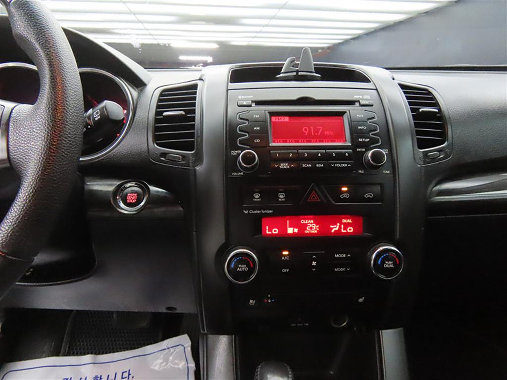 KIA Sorento - Vista 12