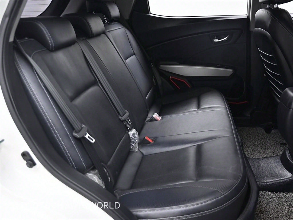 Ssangyong Tivoli - Vista 12