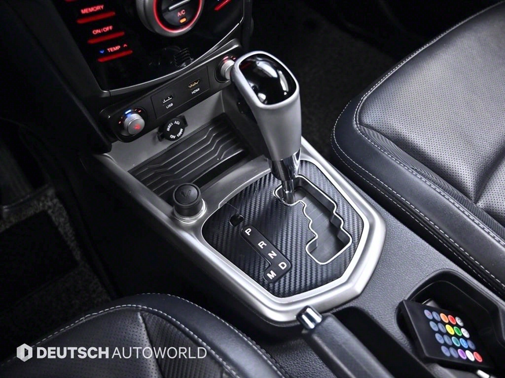 Ssangyong Tivoli - Vista 9