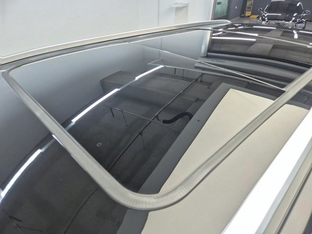 Peugeot 5008 2024 Negro - Importación desde Corea - HF Imports Iquique - Foto 13