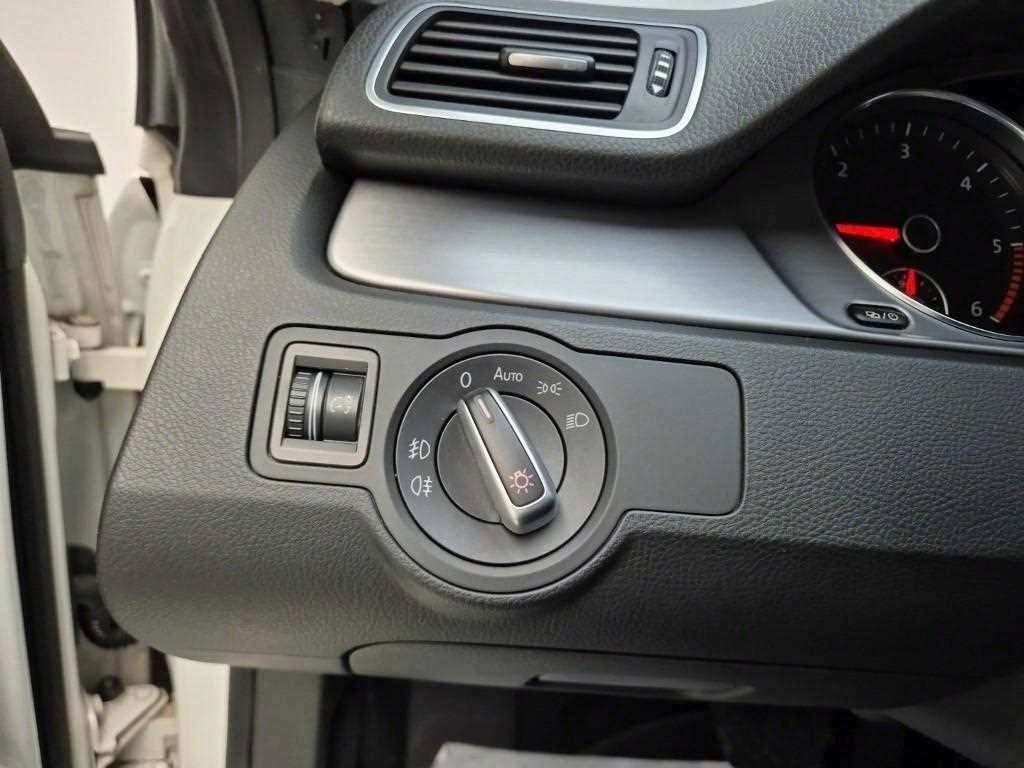 Volkswagen CC 2015 Blanco - Importación desde Corea - HF Imports Iquique - Foto 18