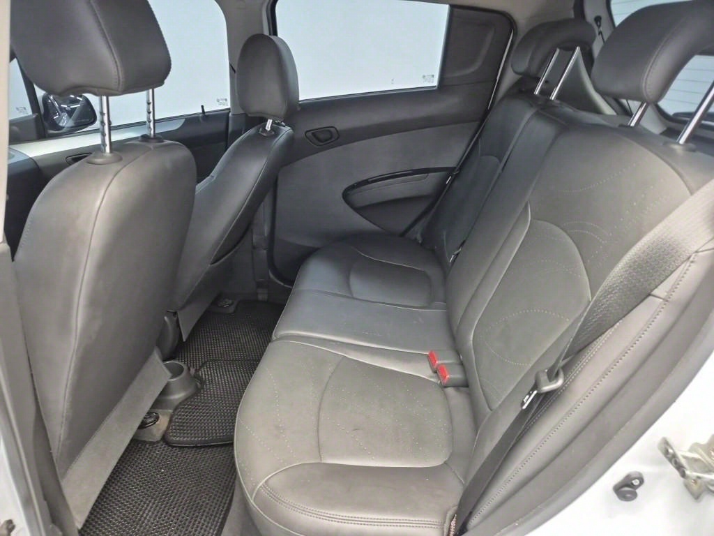 Chevrolet Spark - Vista 6