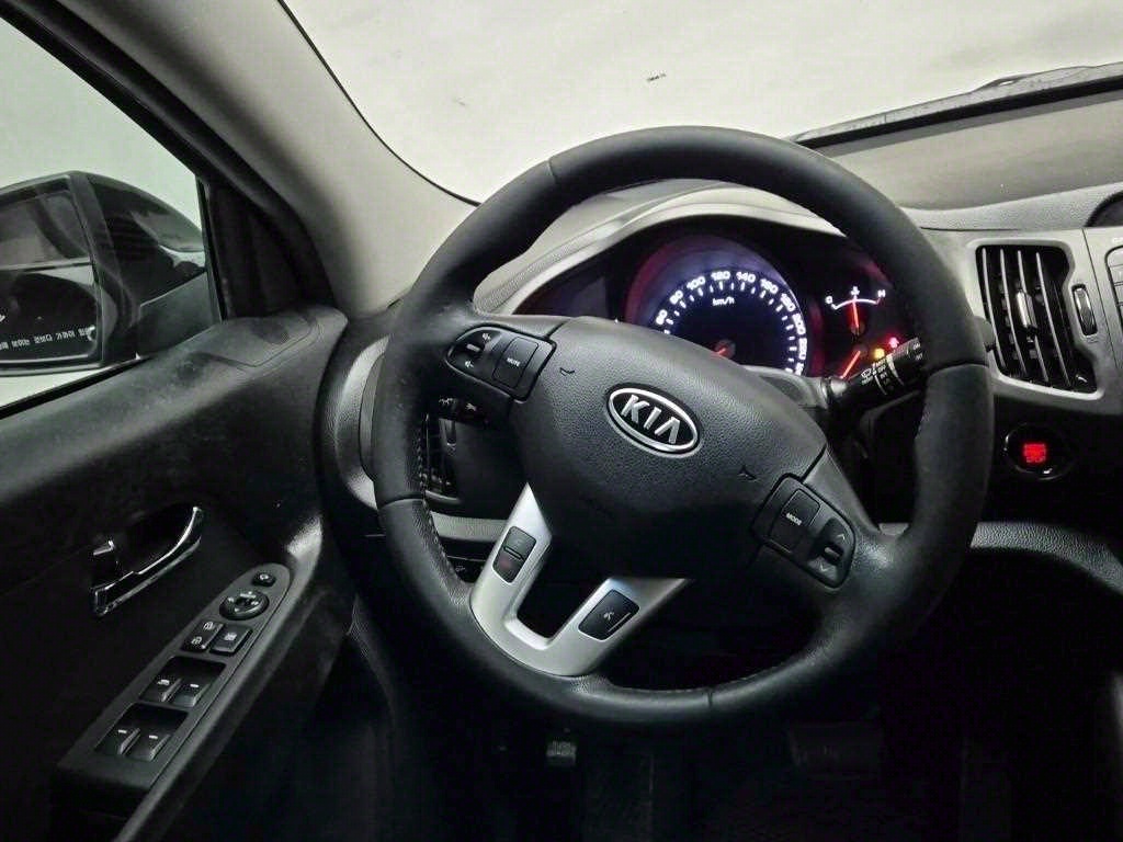 KIA Sportage - Vista 9