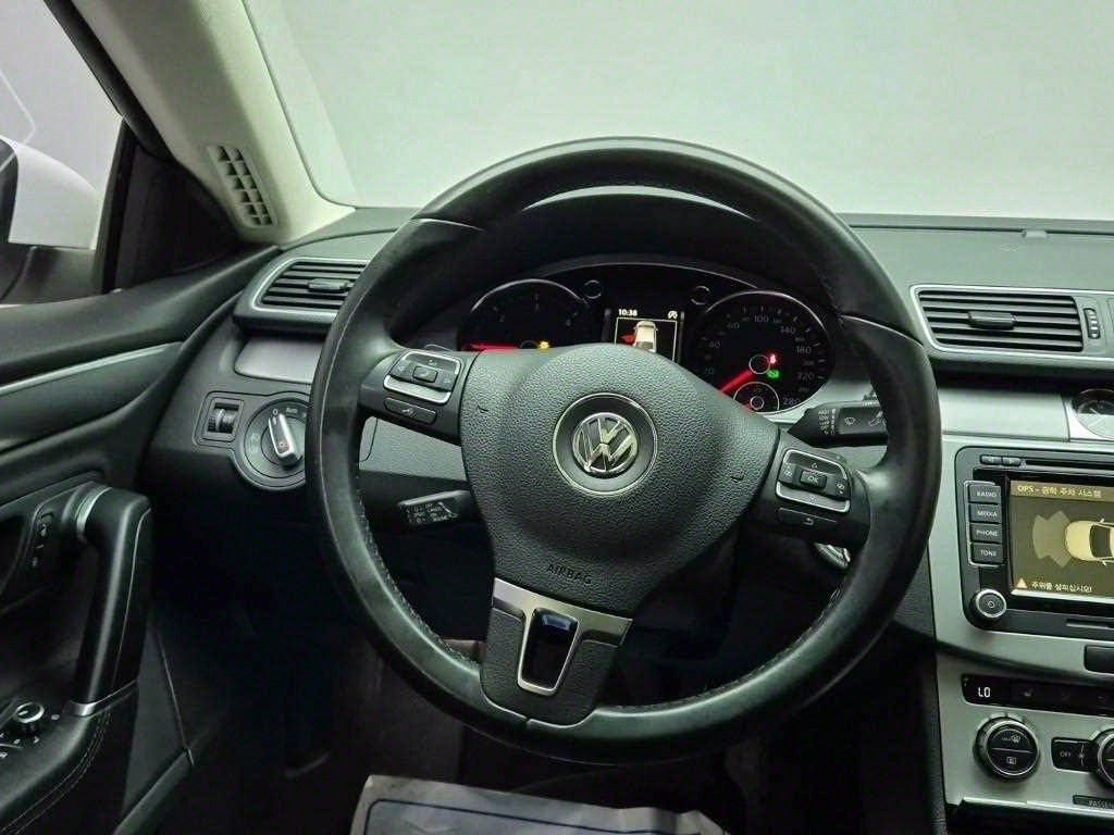 Volkswagen CC - Vista 9