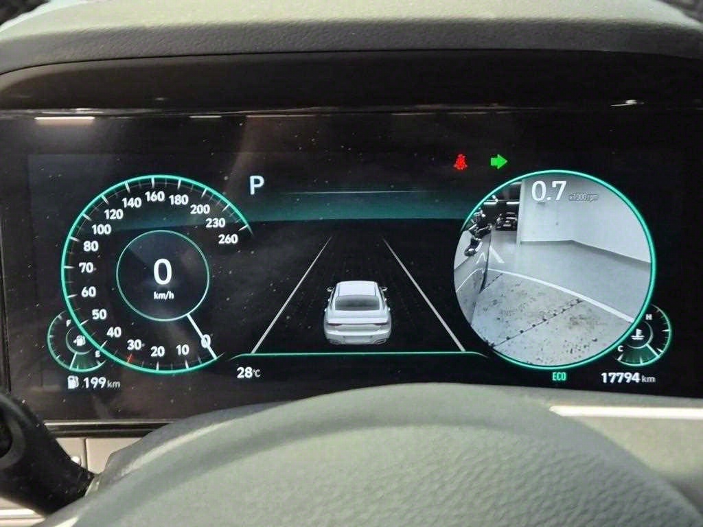 HYUNDAI Grandeur - Vista 6