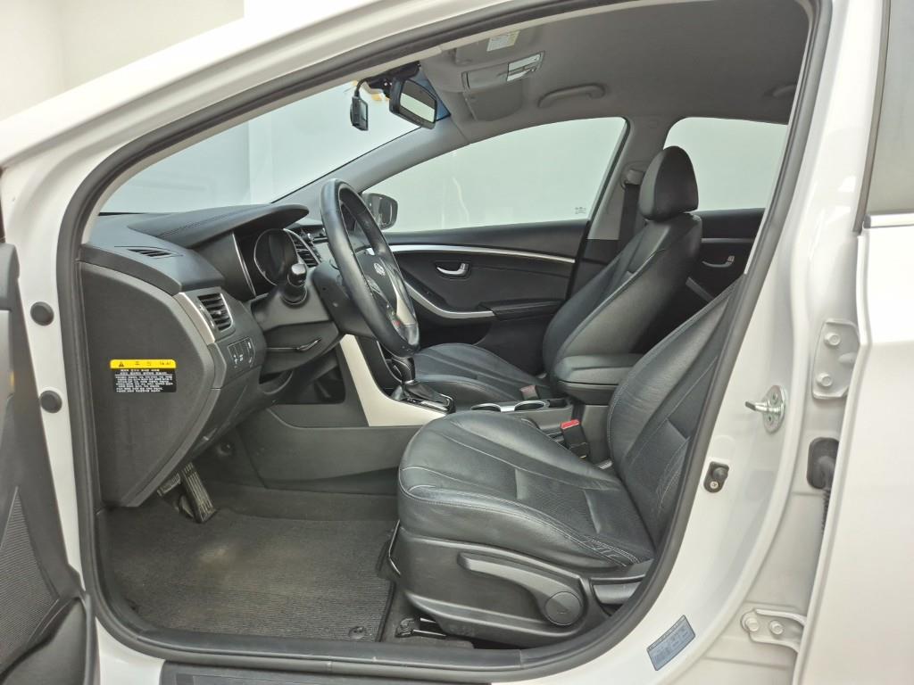 HYUNDAI i30 - Vista 11