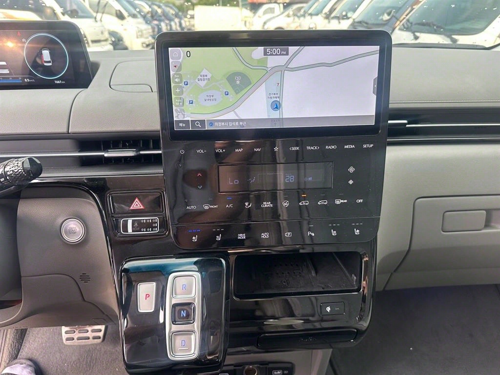 HYUNDAI Staria - Vista 9