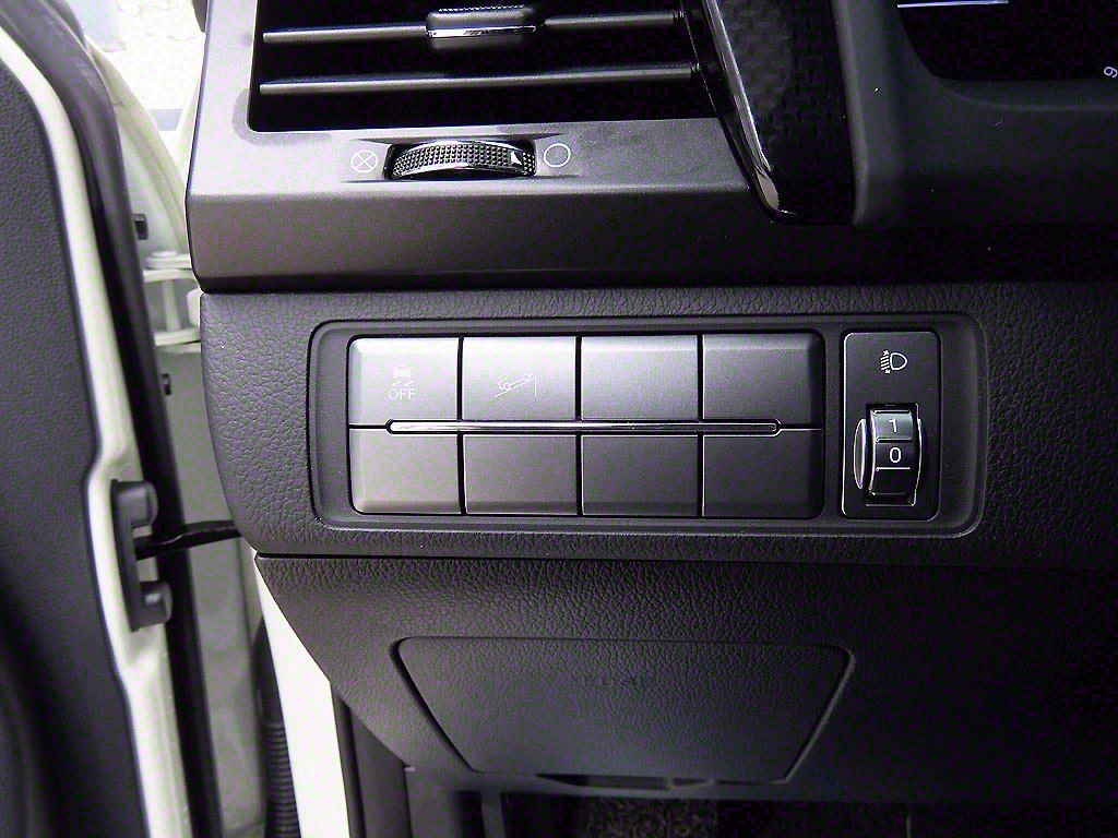 Ssangyong Rexton 2020 Blanco - Importación desde Corea - HF Imports Iquique - Foto 13