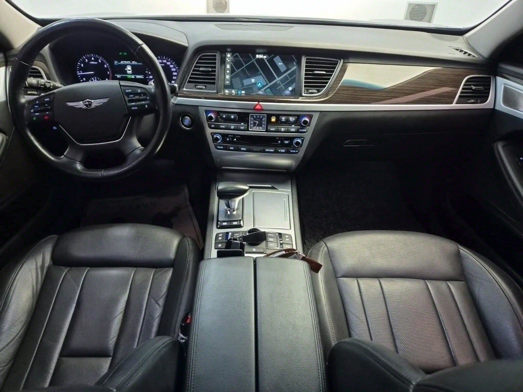 Genesis G80 - Vista 6