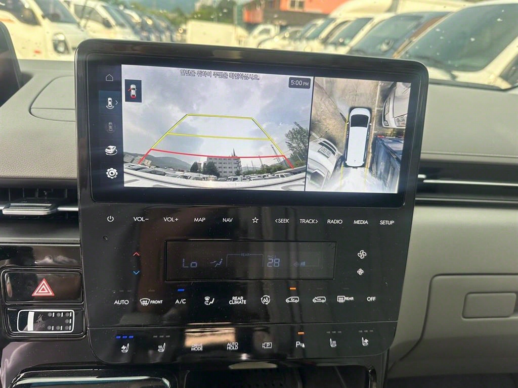 HYUNDAI Staria - Vista 10