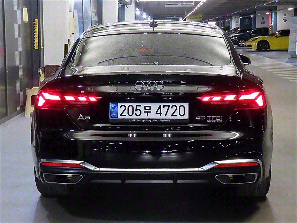 Audi A5 - Vista 5