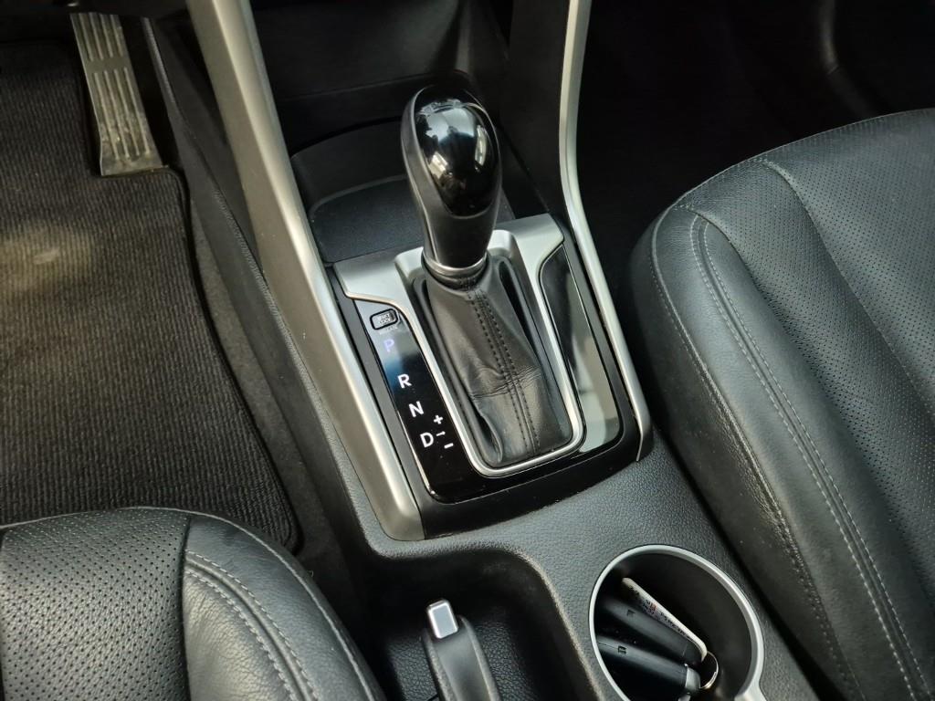 HYUNDAI i30 - Vista 8