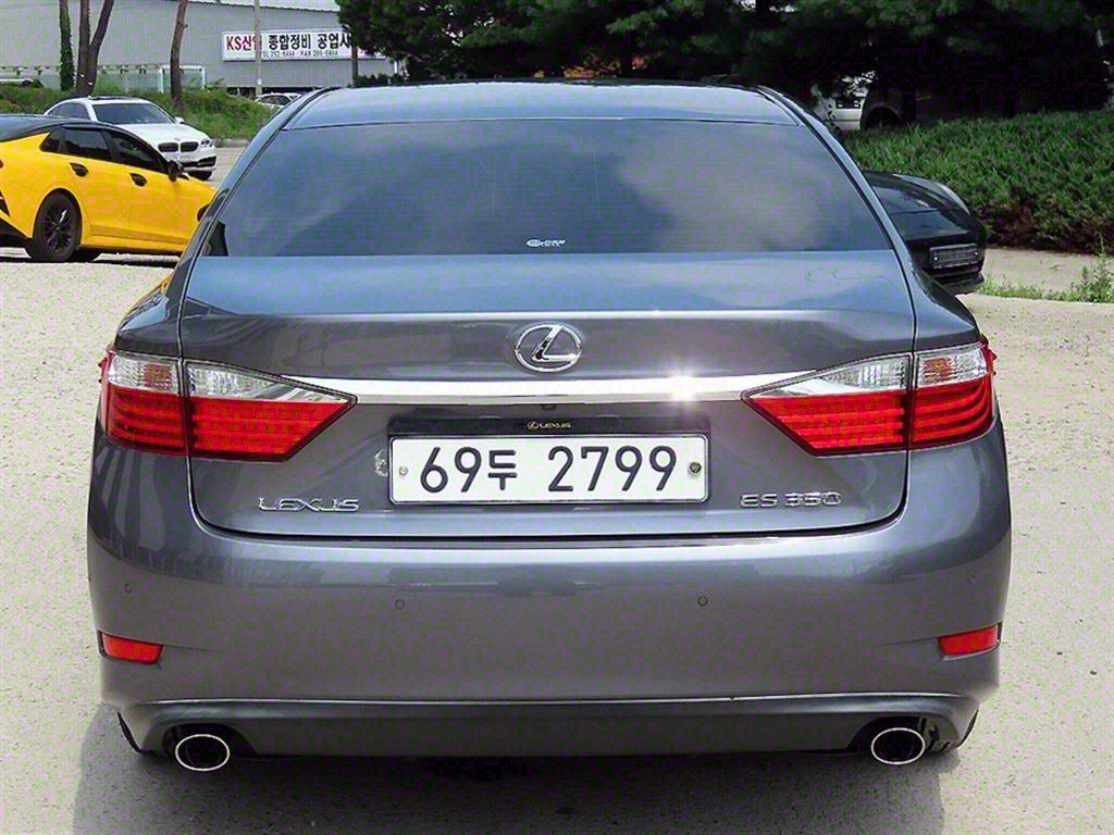 Lexus ES - Vista 4