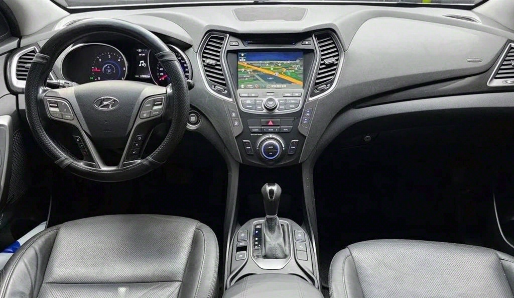 HYUNDAI Santa Fe - Vista 5