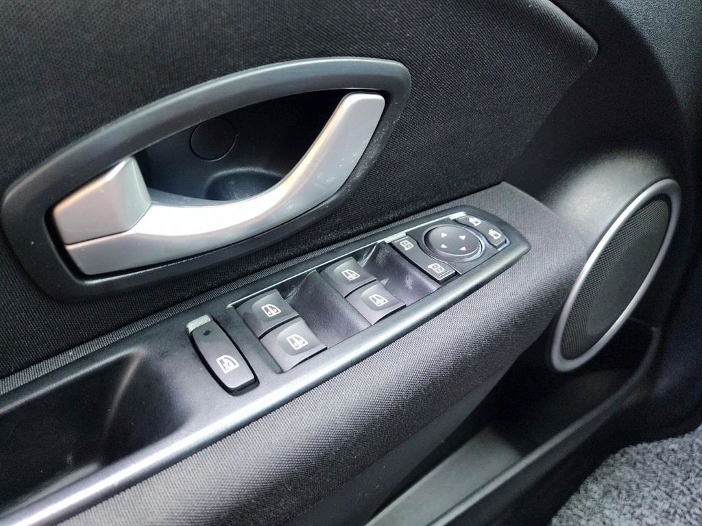 SAMSUNG SM3 - Vista 9