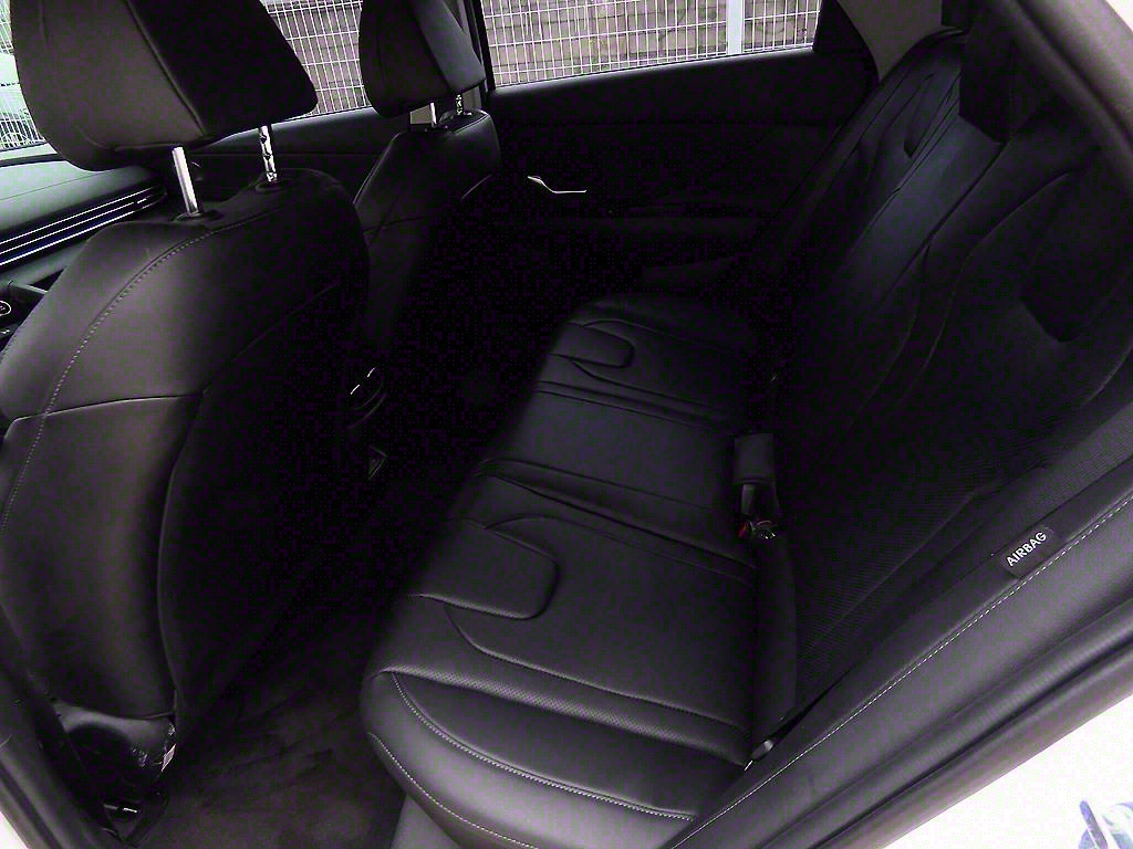 HYUNDAI Avante - Vista 6