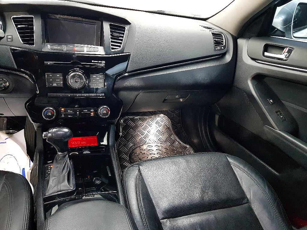 KIA K7 - Vista 10
