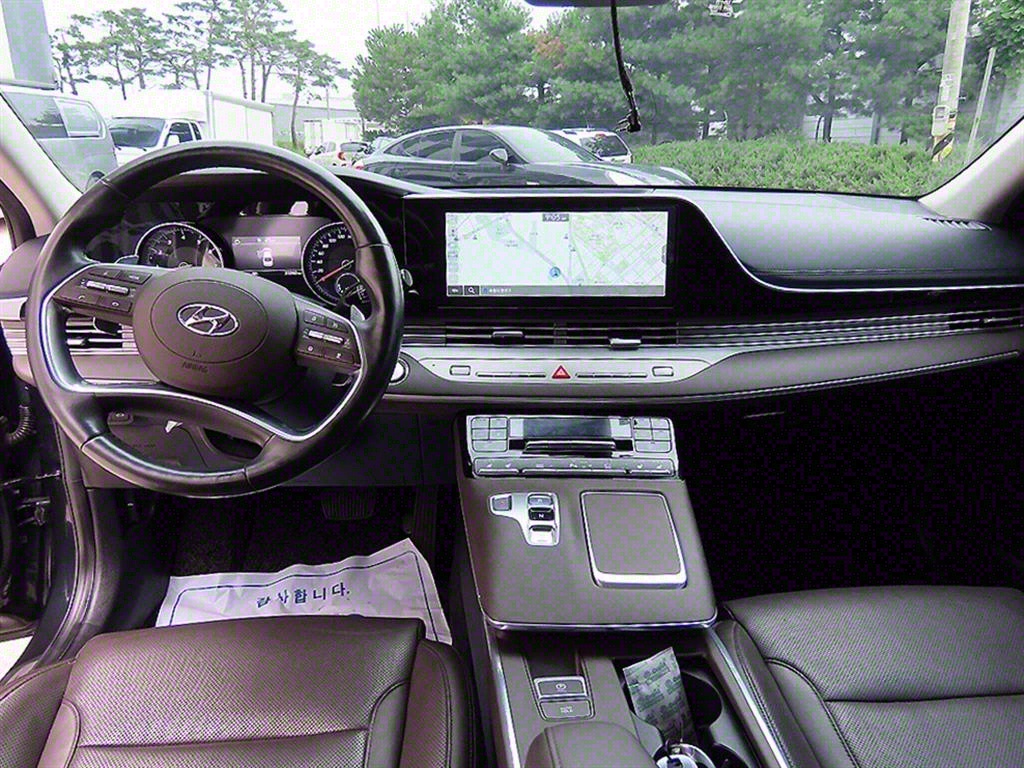 HYUNDAI Grandeur - Vista 7