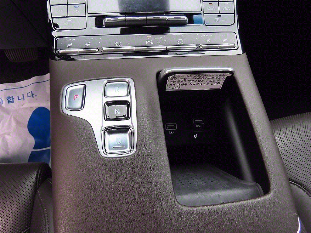 HYUNDAI Grandeur - Vista 11