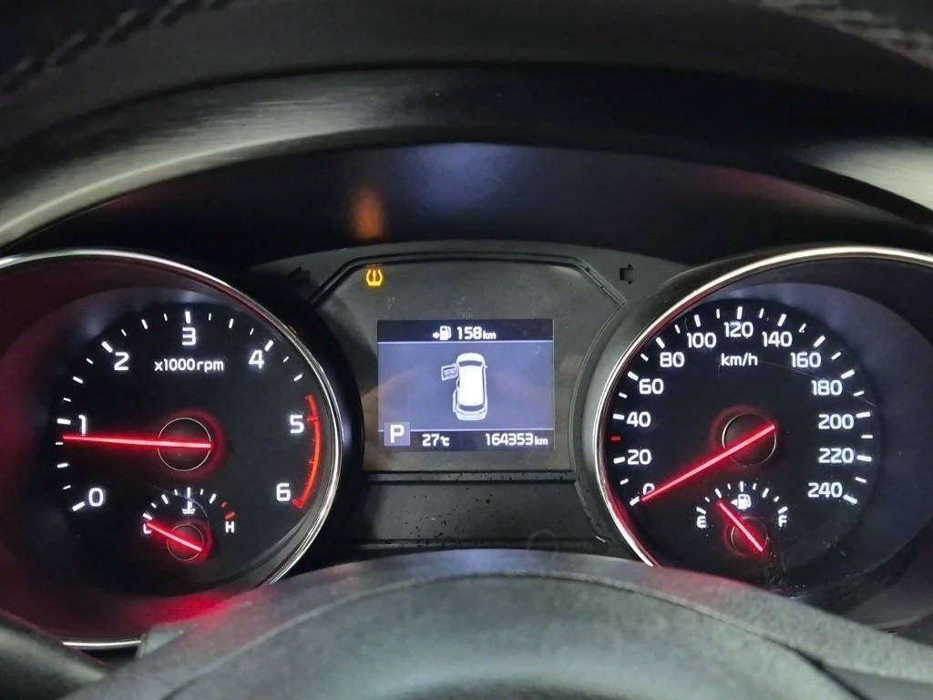 KIA Carnival - Vista 6