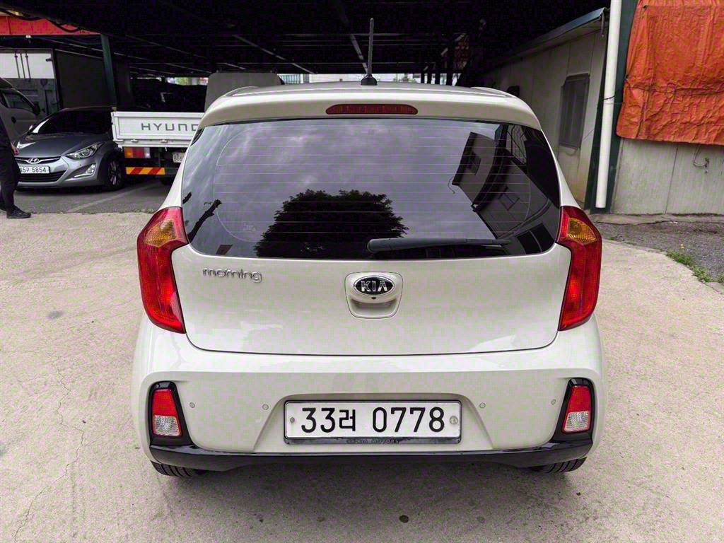 KIA Morning - Vista 4