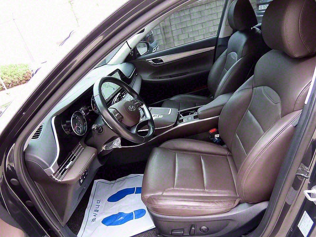 HYUNDAI Grandeur - Vista 5