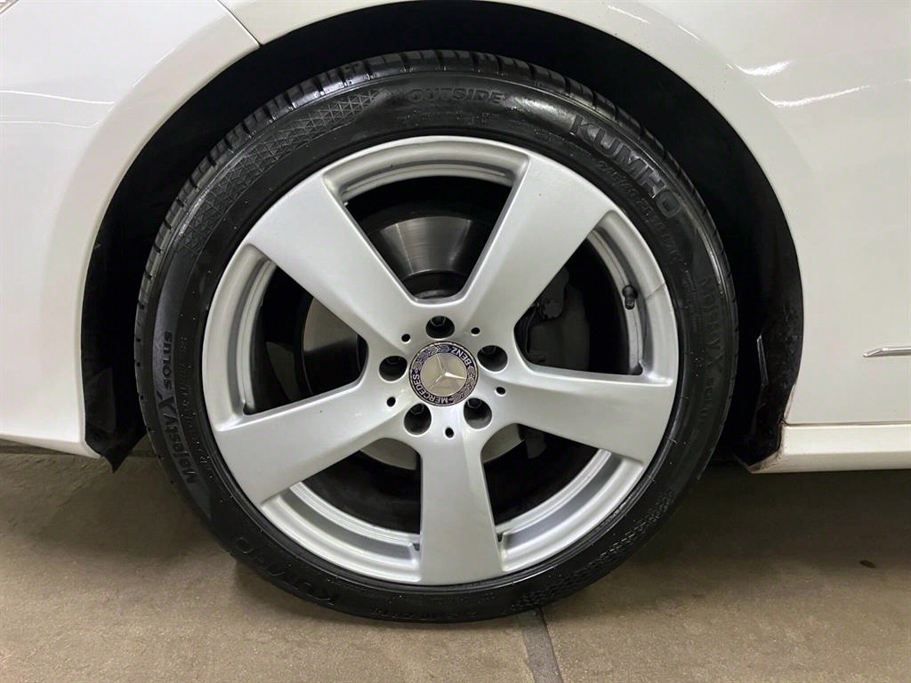 Mercedes Benz E class - Vista 5