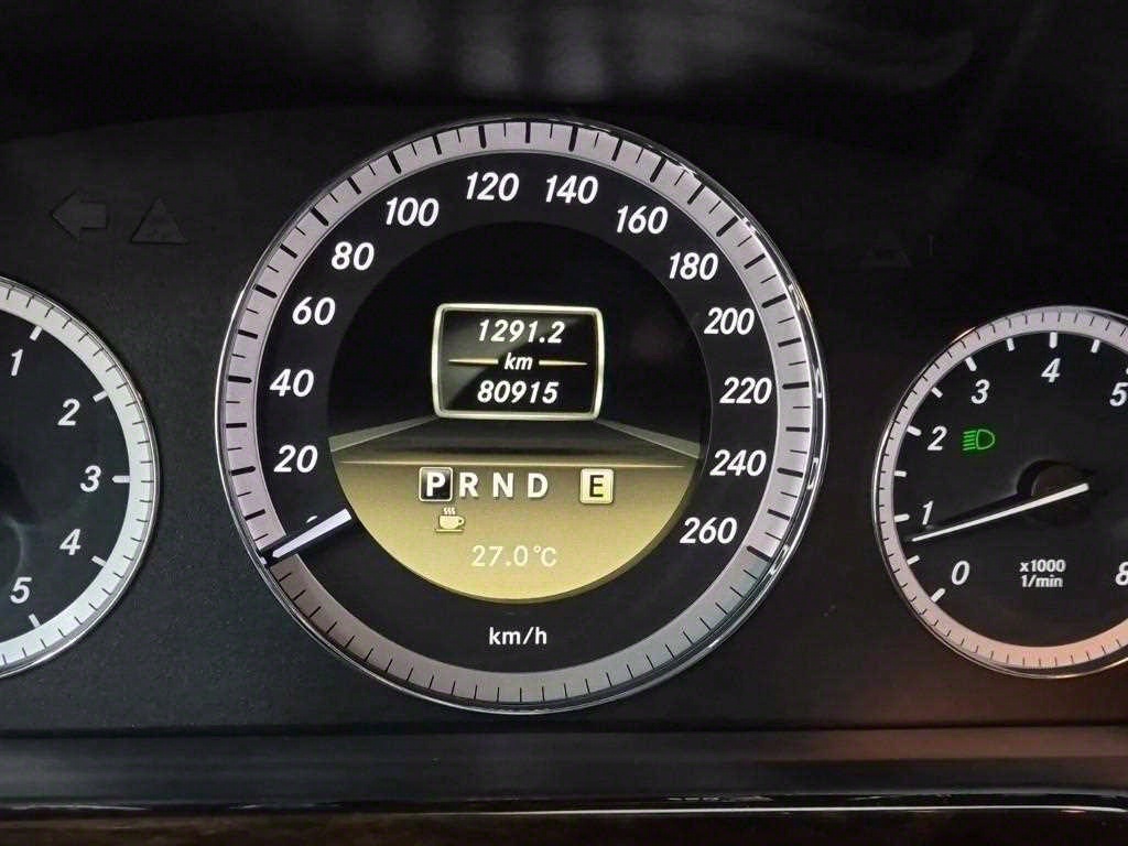 Mercedes Benz E class - Vista 6