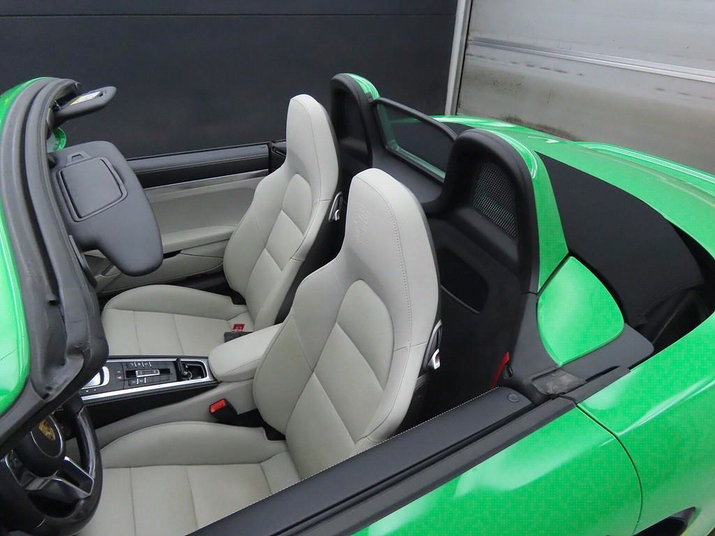 Porsche 718 - Vista 8