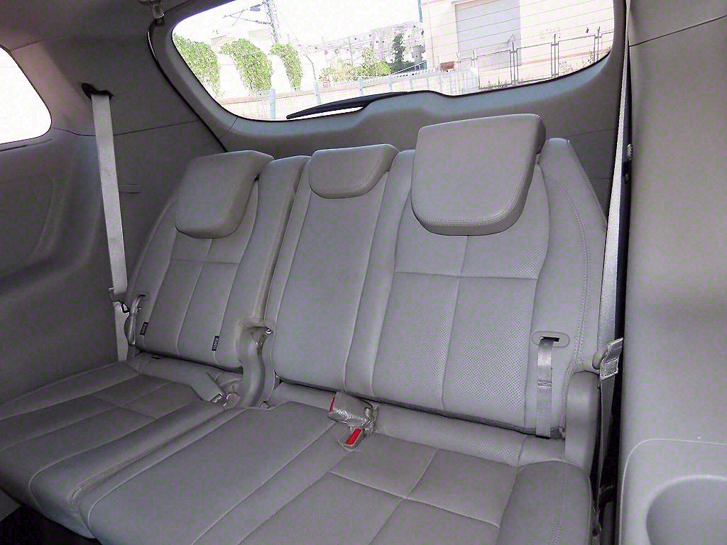 KIA Carnival - Vista 7
