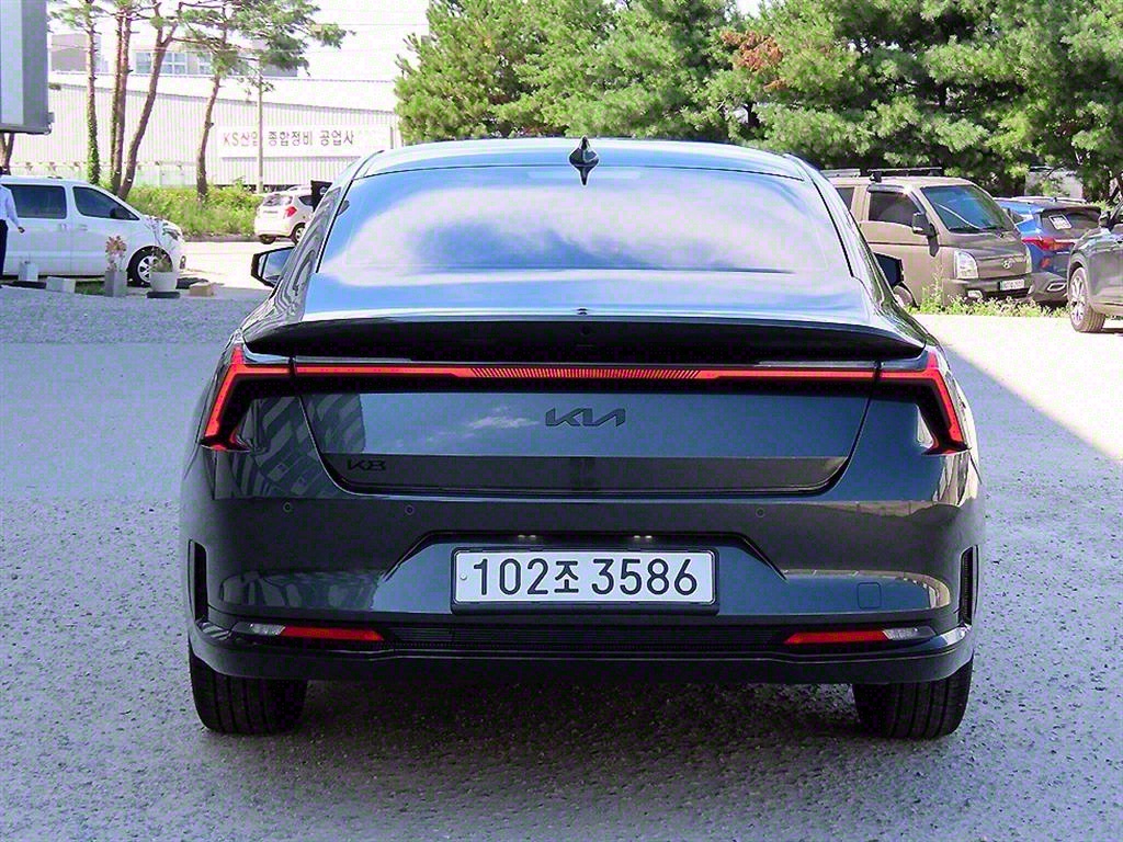 KIA K8 - Vista 4