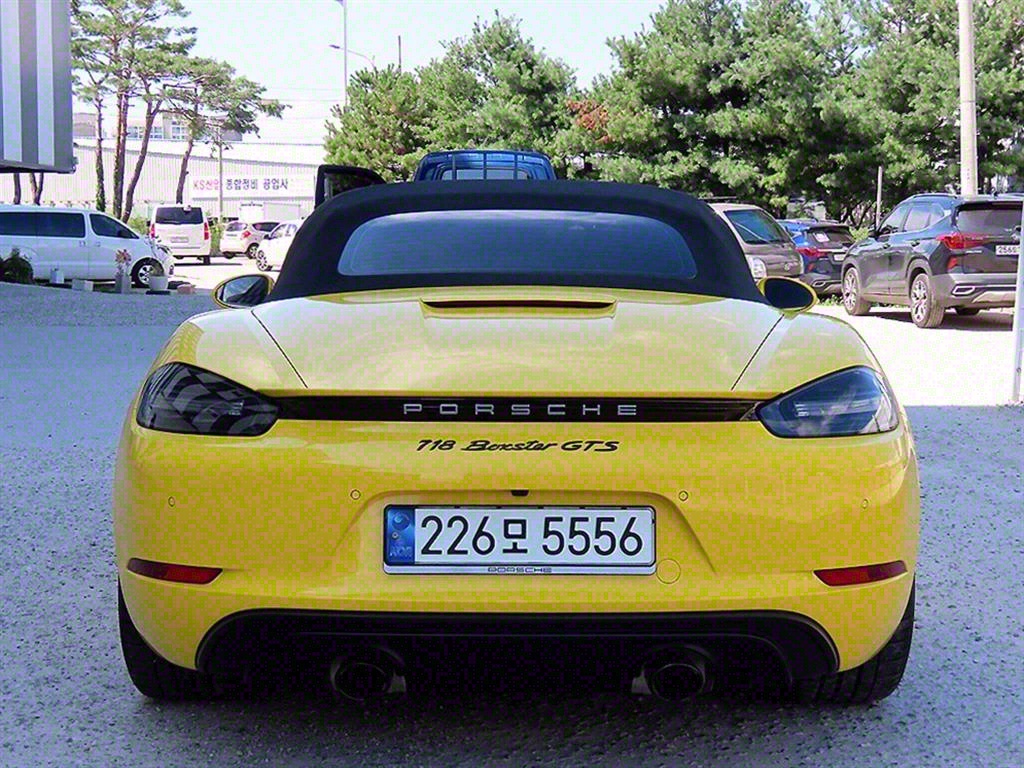 Porsche 718 - Vista 4