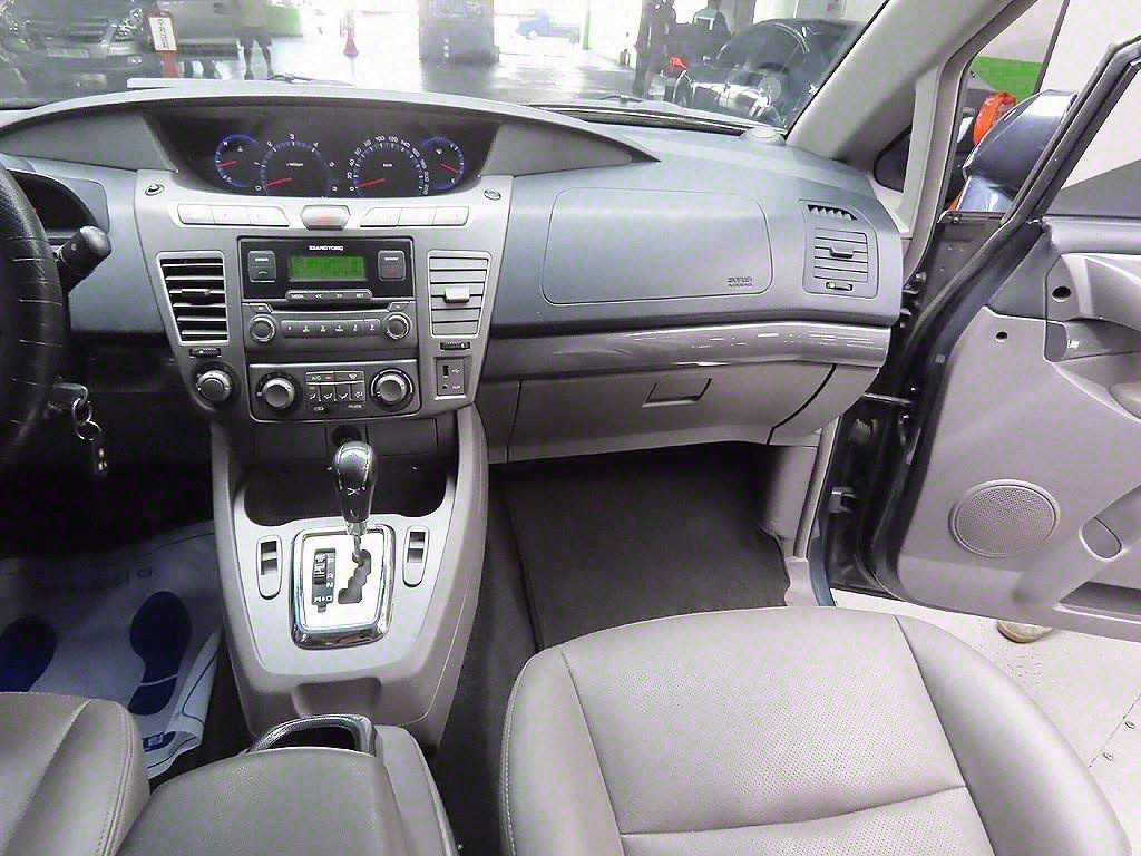 Ssangyong Korando 2015 Gris - Importación desde Corea - HF Imports Iquique - Foto 9