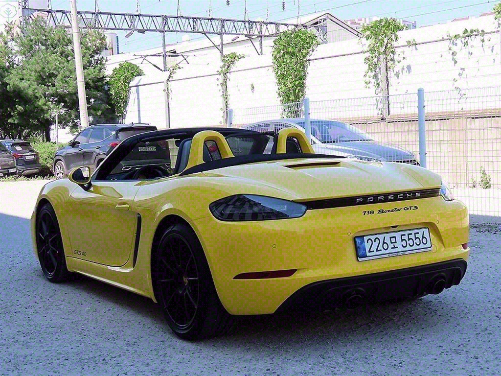 Porsche 718 - Vista 7