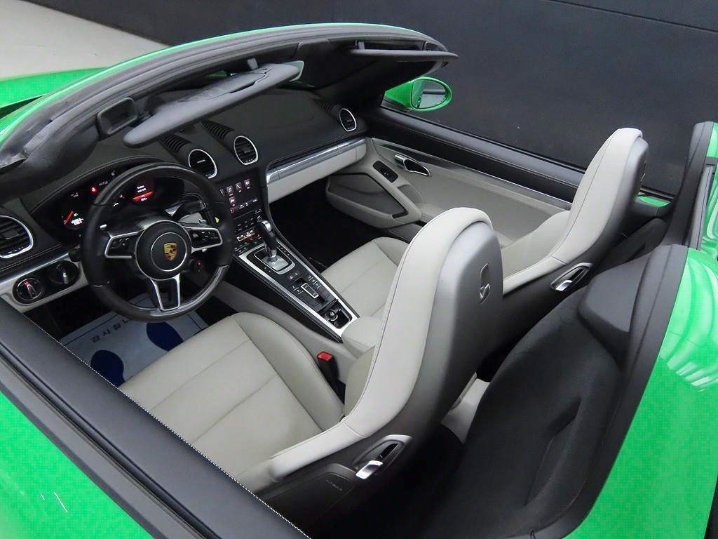 Porsche 718 - Vista 9