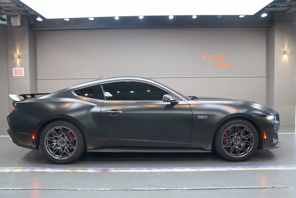 Ford Mustang - Vista 4