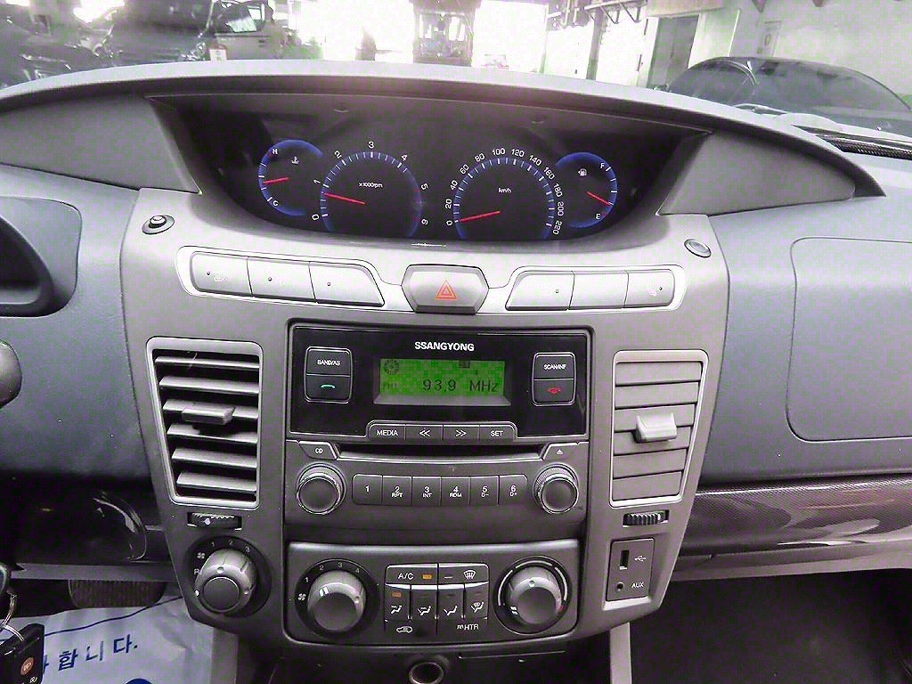 Ssangyong Korando 2015 Gris - Importación desde Corea - HF Imports Iquique - Foto 12