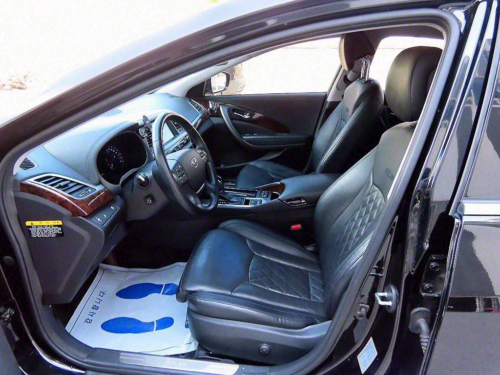 HYUNDAI Aslan - Vista 5