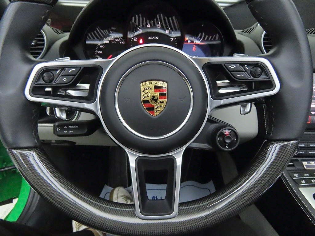 Porsche 718 - Vista 12