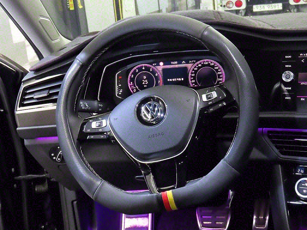 Volkswagen Jetta - Vista 8
