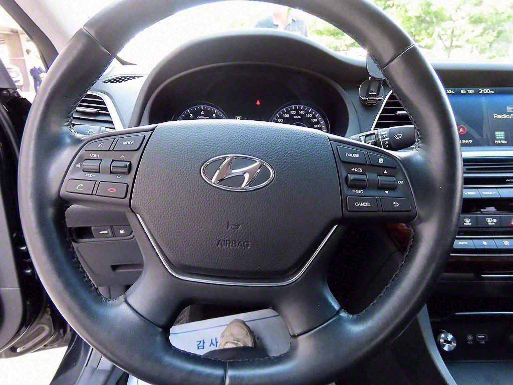 HYUNDAI Aslan - Vista 8