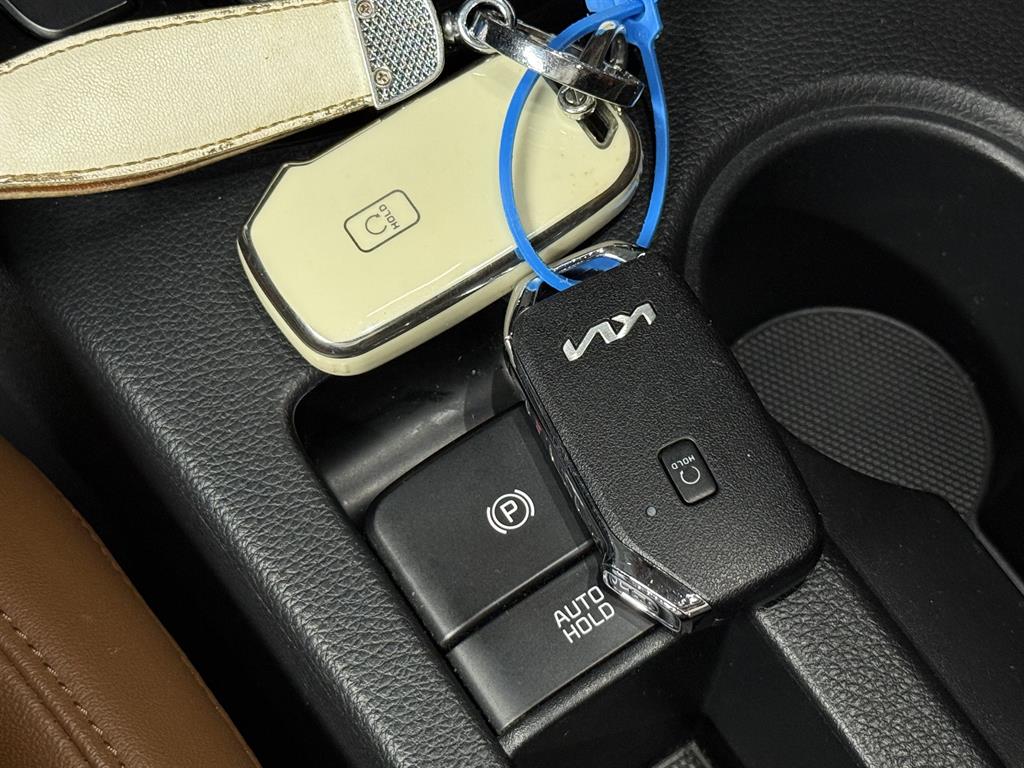 KIA Seltos 2023 Gris - Importación desde Corea - HF Imports Iquique - Foto 17